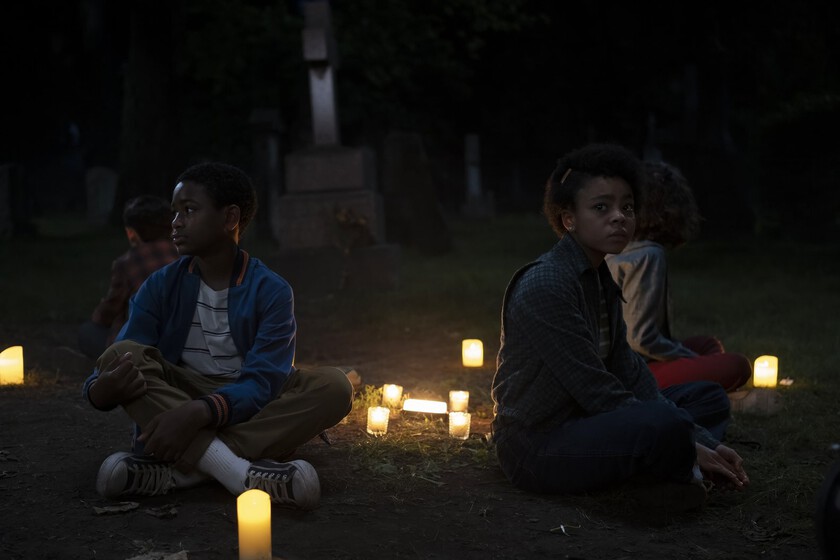 Bienvenidos a Derry' y apenas hemos vislumbrado a Pennywise. Sus creadores tienen claro por qué