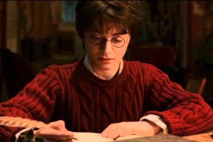 "No quiero ser un espectro en su vida". Daniel Radcliffe confiesa que ha escrito una carta al nuevo Harry Potter