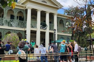 Cinco muertes han ocurrido en Disney World en el último mes. Ninguna está relacionada con la seguridad del parque