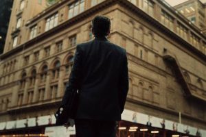 Últimos días para ver en Netflix uno de los duelos psicológicos más intensos de los últimos años. Un drama de supervivencia que ganó 3 Oscars