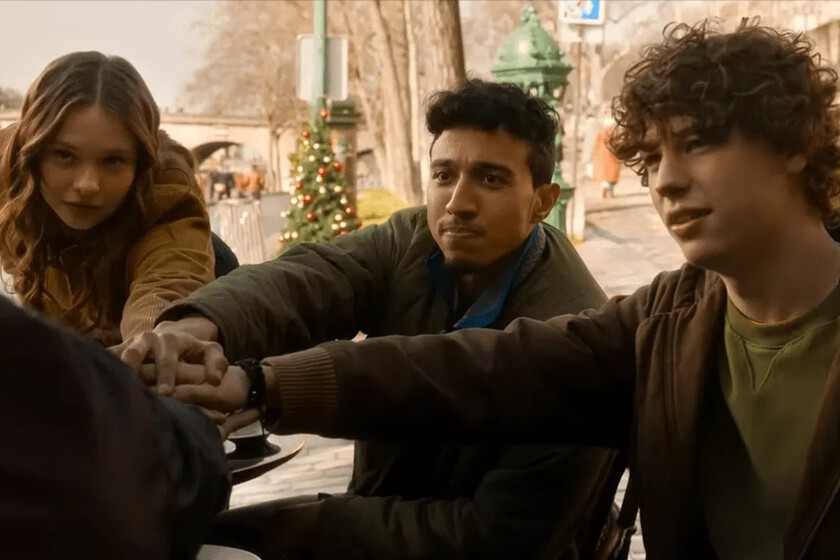 La película número 1 en streaming en 101 países. Una comedia de acción que convierte en villano al mayor héroe de 'Juego de Tronos'