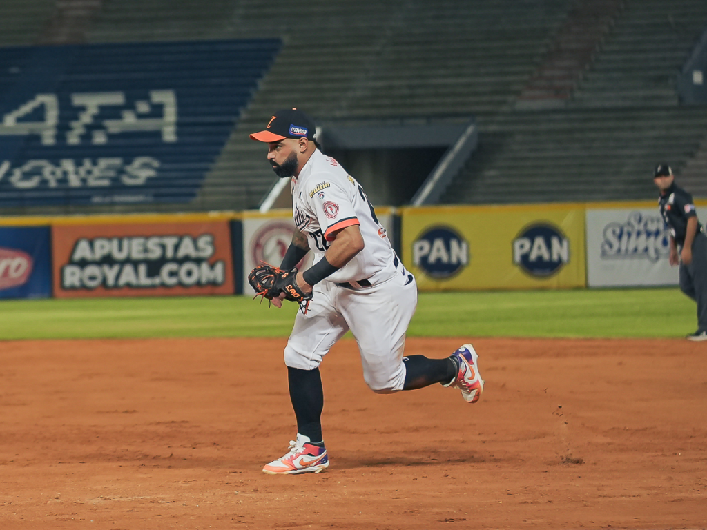 Alí Castillo usará el '11' de Aparicio en el Juego de la Chinita