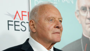 La dura confesión de Anthony Hopkins sobre el alcoholismo, el llamado de atención que cambió su vida: 'Causé mucho dolor'
