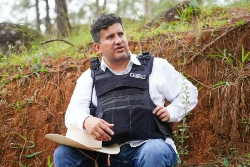 Asesinan a balazos a un alcalde durante un festival en México