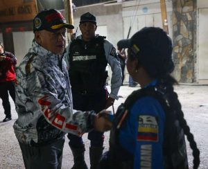 Cabello constató normalidad en aeropuerto de Maiquetía