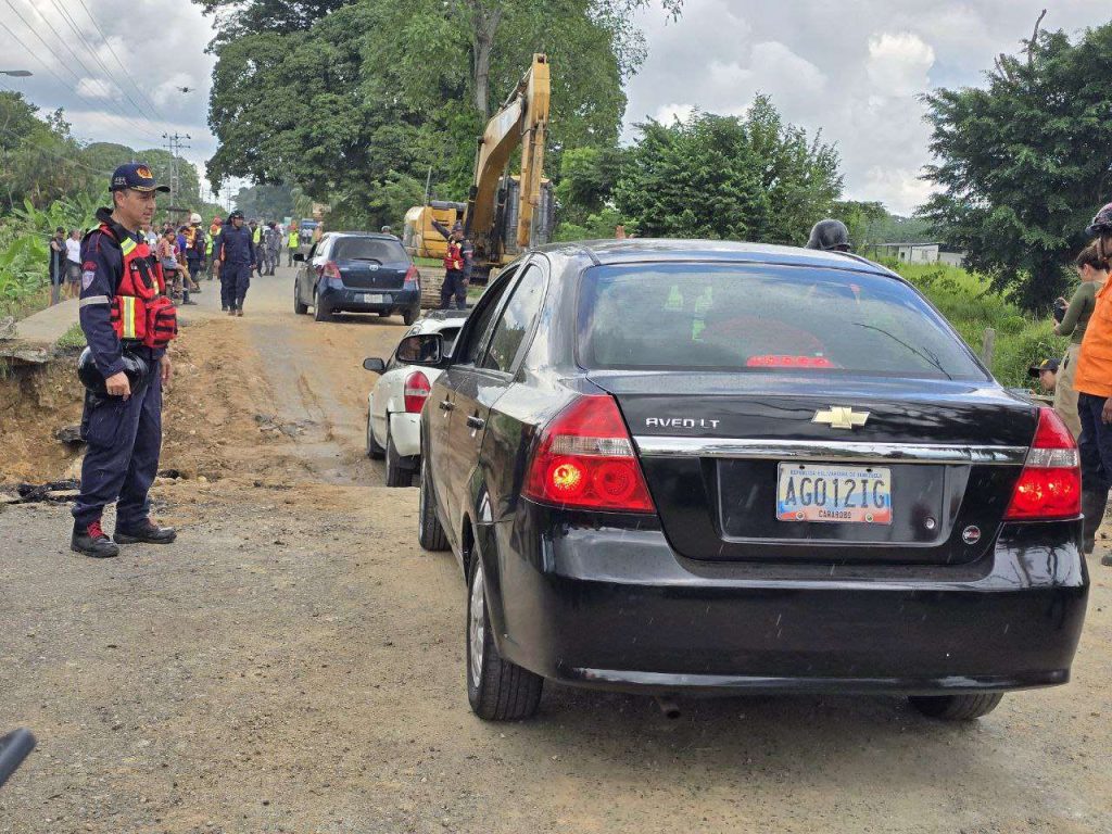 Colapsó un tramo de la vía Panamericana