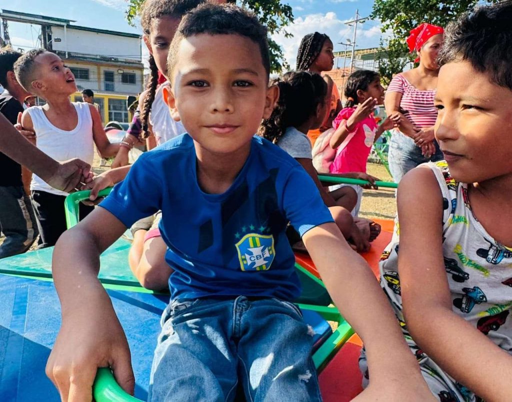 Comuna 14 de Mayo de Santa Teresa del Tuy estrena parque biosaludable