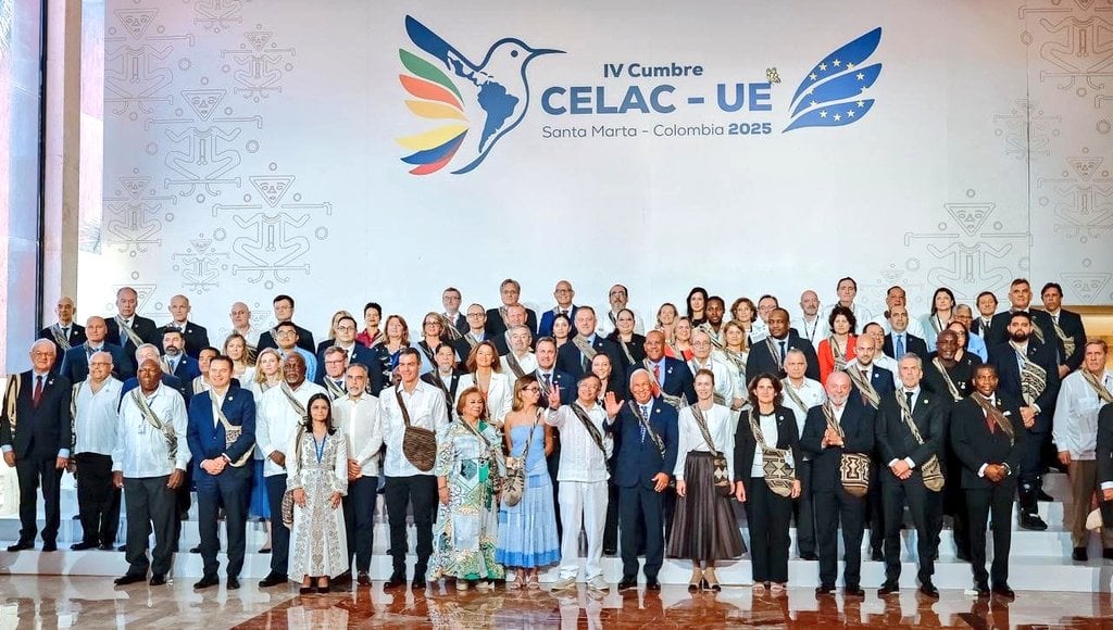 Cumbre CELAC-UE concluyó con declaración conjunta por la paz y en rechazo a amenazas en la región