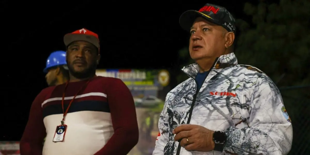 Diosdado Cabello supervisa operativo de seguridad en La Guaira y afirma que el país se respira un clima de paz