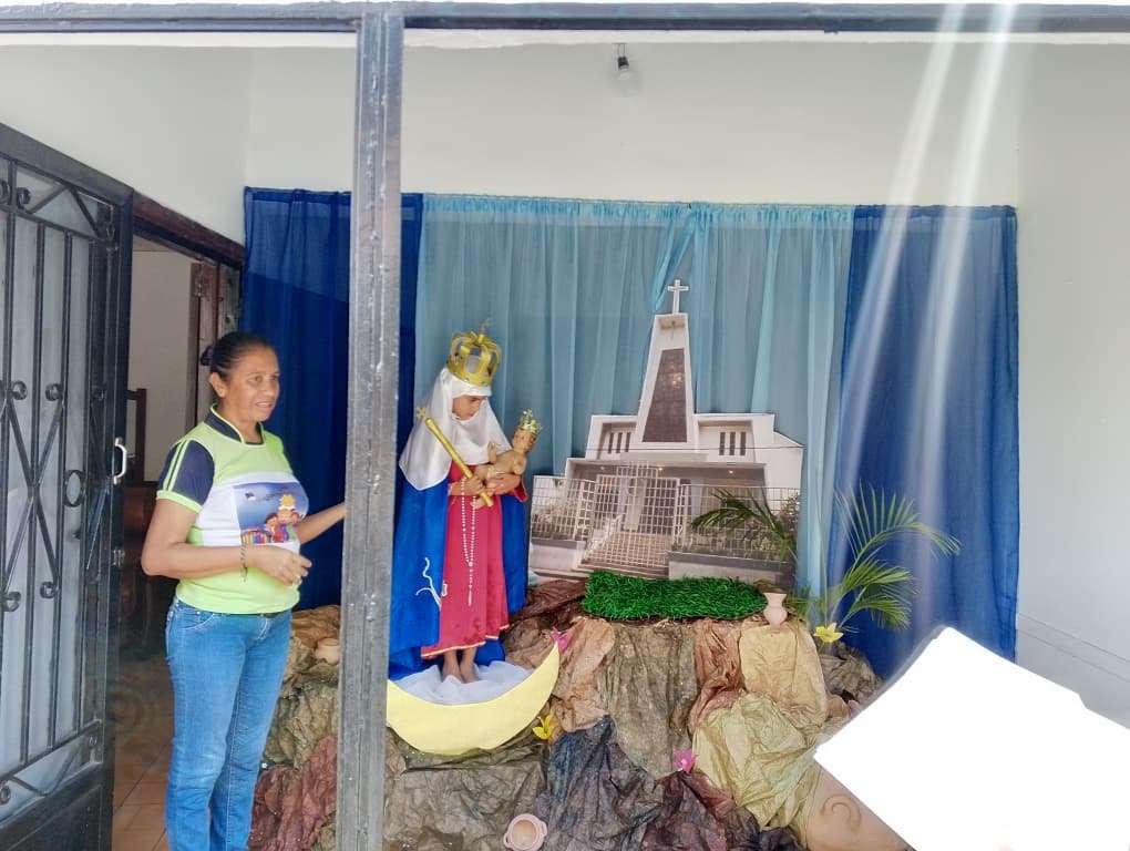 El arte se hace fe en altares de Pampán