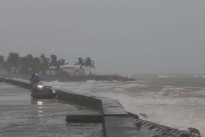 El tifón Kalmaegi llega a Vietnam tras dejar más de 100 muertos en Filipinas