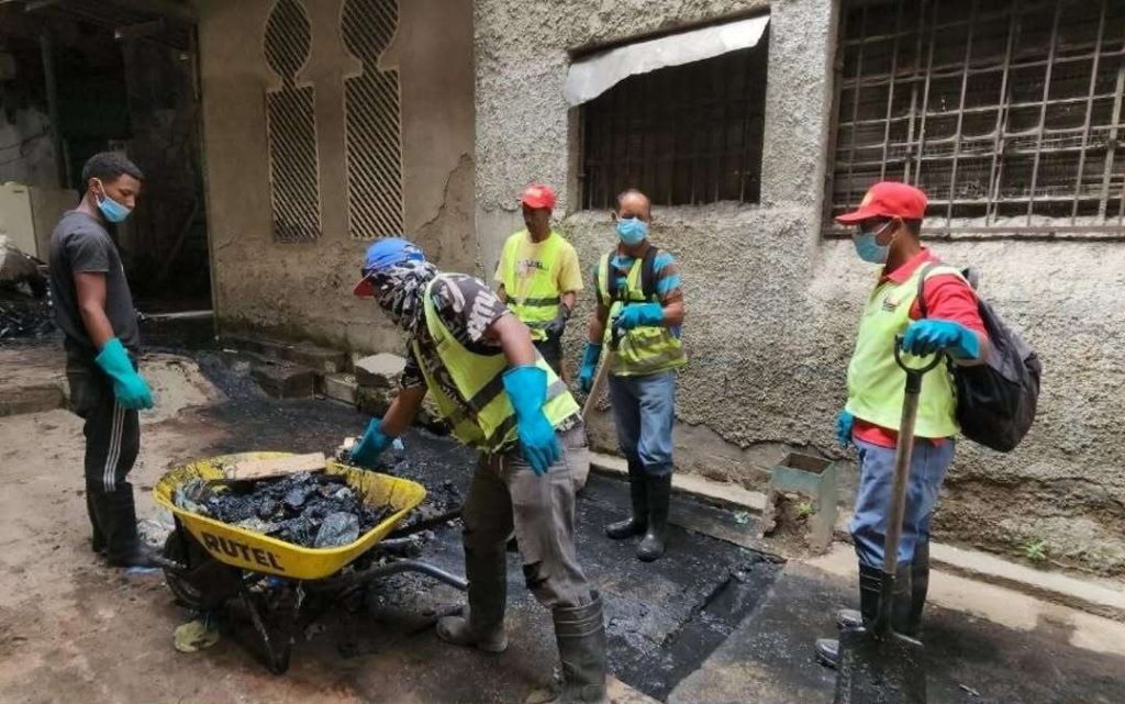 En Los Aguacaticos reparan fachadas y vías