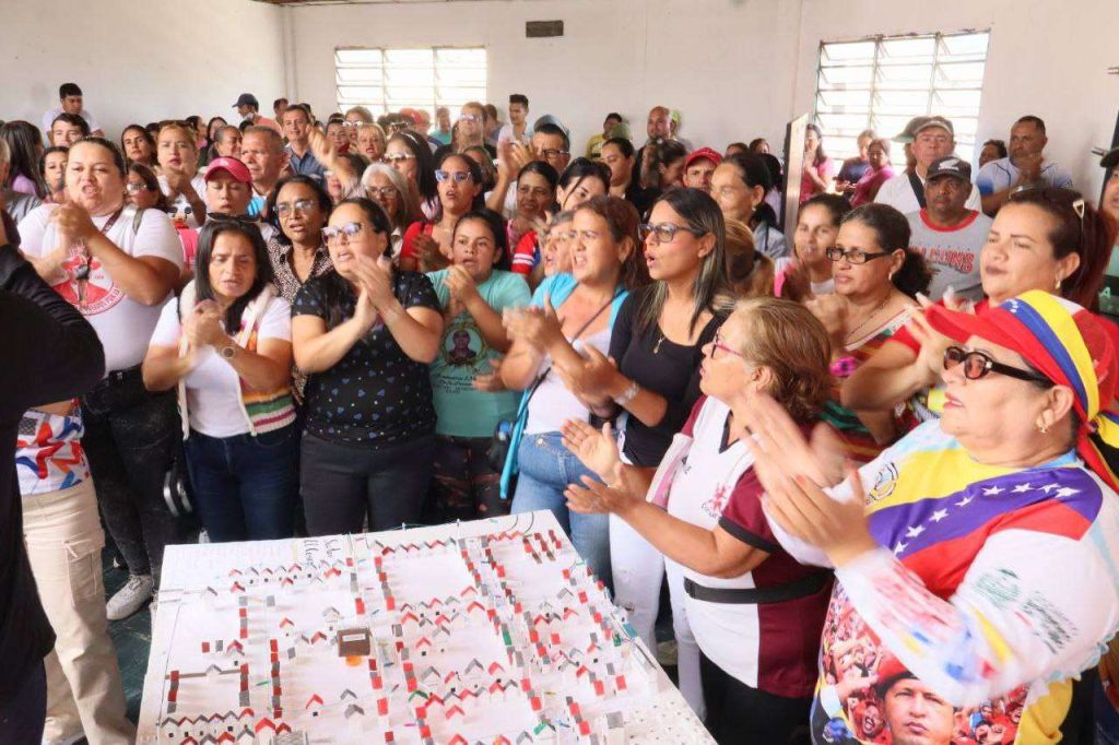 Entregan primer proyecto ganador de la Consulta Juvenil en Trujillo