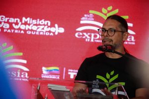 Expoesía 2025 instala su fiesta literaria en Caracas