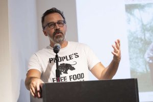 Geo Mher: lo que Trump está haciendo es con fines fascistas, racistas