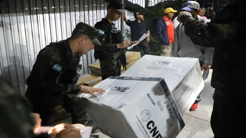 Honduras realiza simulacro electoral nacional previo a comicios del 30 de noviembre