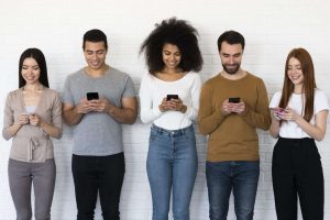 Inauguran la primera clínica de “demencia por smartphone”