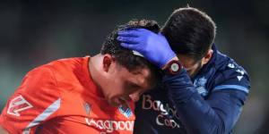 El jugador venezolano José Aramburu sufrio traumatismo craneoencefálico en un partido de La Liga