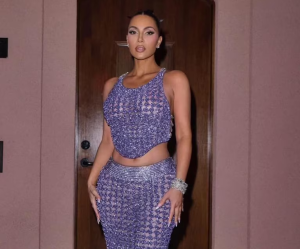 Kim Kardashian realizó homenaje a Halle Berry con un impactante look en una fiesta temática