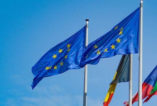 La UE apoya propuesta brasileña de impulsar el fin de combustibles fósiles