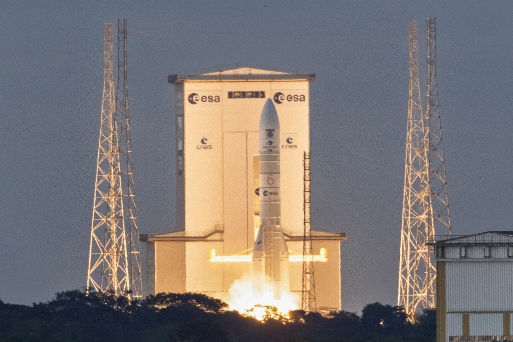 Lanzan radar espacial clave para prevenir desastres