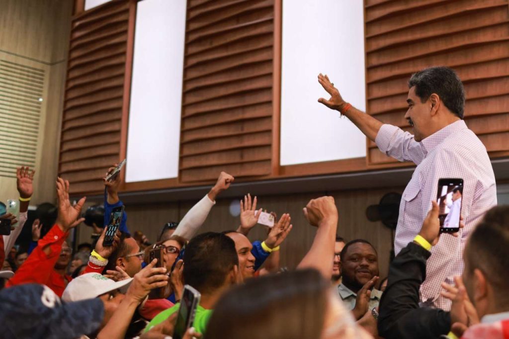 Maduro: la clase obrera es la base de la economía del país
