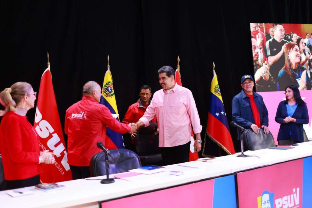 Maduro lidera encuentro con la Dirección Nacional del Psuv y la Jpsuv