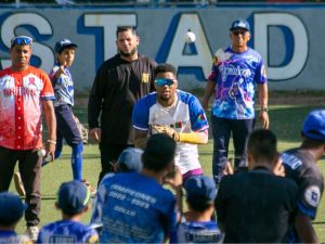 Niños de Petare recibieron los consejos de Ronald Acuña Jr.