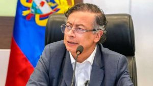 Petro acusa a la CIA de infiltrar instituciones para tumbar su gobierno