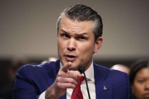Secretario de Guerra de EEUU inició una “purga” de altos oficiales