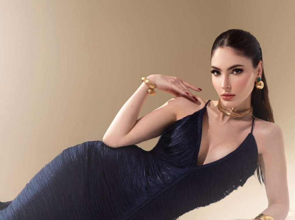 Stephany Abasali ya se unió a concentración del Miss Universo