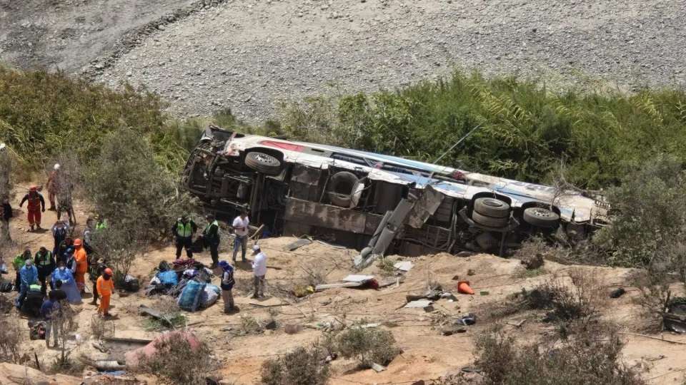 Tragedia en Perú por accidente que cobró la vida de 37 personas