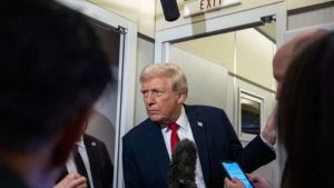 Trump confirma llamada telefónica con Maduro