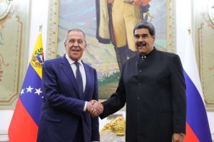 Venezuela recibe apoyo mundial ante amenazas militares de EEUU