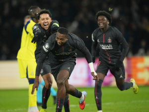 Vitihna y el PSG encabezaron el partido de la jornada