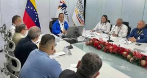 Autoridades y aerolíneas coordinan acciones para garantizar normalidad de los vuelos en Venezuela