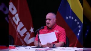 Diosdado Cabello llamó a los periodistas y a la militancia a observar de cerca las actividades políticas del país para evitar percepciones distorsionadas