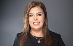 Merari Gago impulsa una revolución del buen servicio con su conferencia “Soy tuya (Si me atiendes bien)”