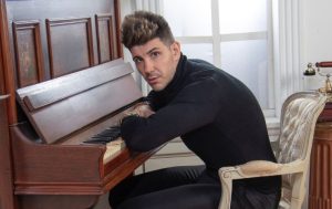 Rubén Alegría estrena “Ya ves”, su nuevo sencillo con sello español y alma venezolana