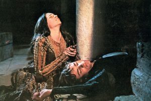 La película que catapultó a Olivia Hussey también le cerró las puertas de la alfombra roja restringiéndole ver su propio debut