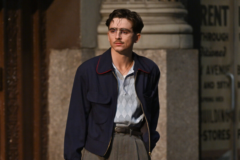 "Me jodieron los ojos". Timothée Chalamet quiere su Oscar, y rodando 'Marty Supreme' dejó claro que hará cualquier sacrificio para conseguirlo