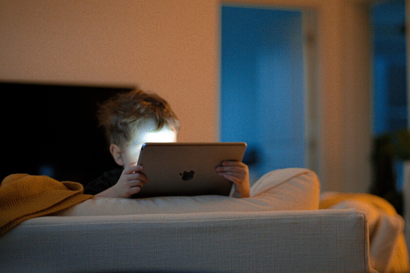 Los más peques también han dejado de ver la tele. El consumo de programación infantil palidece frente al streaming