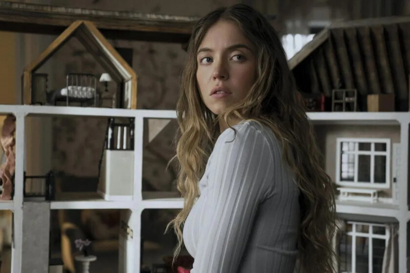 'La Asistenta' (2025), crítica | No tiene problema en reconocer que es comida rápida muy sexy y sin ninguna pretensión. Precisamente por eso es una divertidísima montaña rusa audiovisual