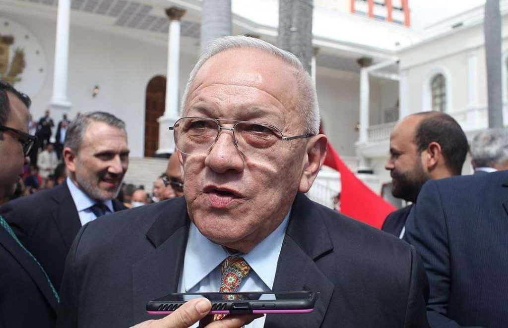 Adecos también le salen al paso a pretensión gringa de bloquear el país y acusan a MCM