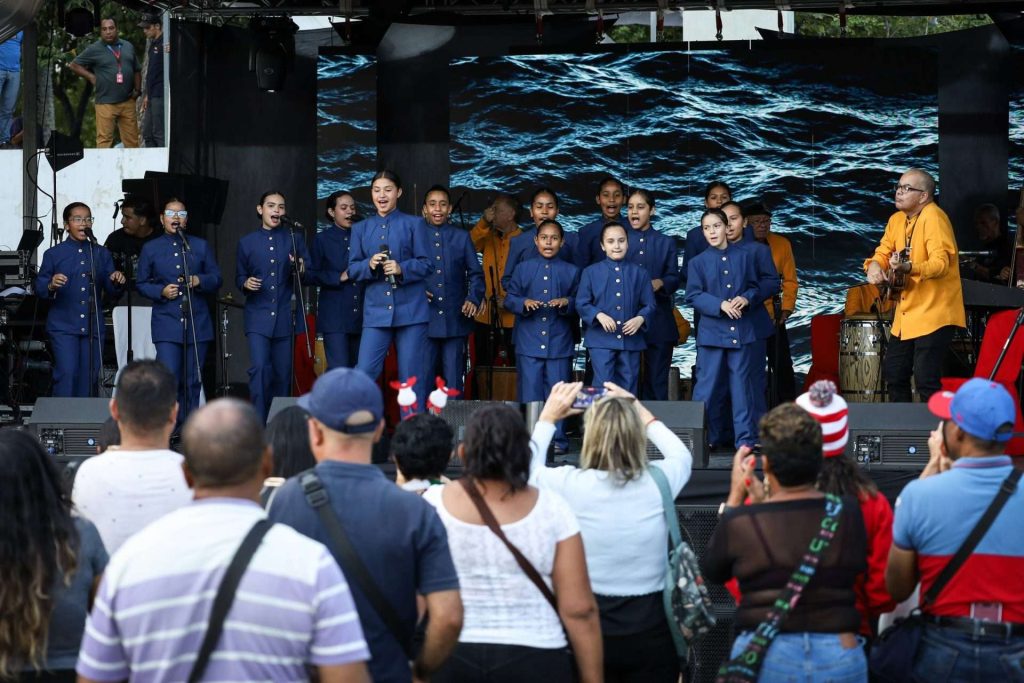 Aguinaldos y parrandas avivaron el concierto "Caracas Retumba" en Los Próceres