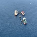 Venezuela autoriza salida de dos superpetroleros cargados no sancionados
