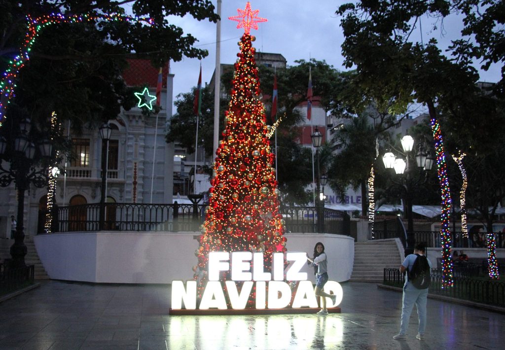 Caraqueños recibirán el cañonazo en la Plaza Bolívar