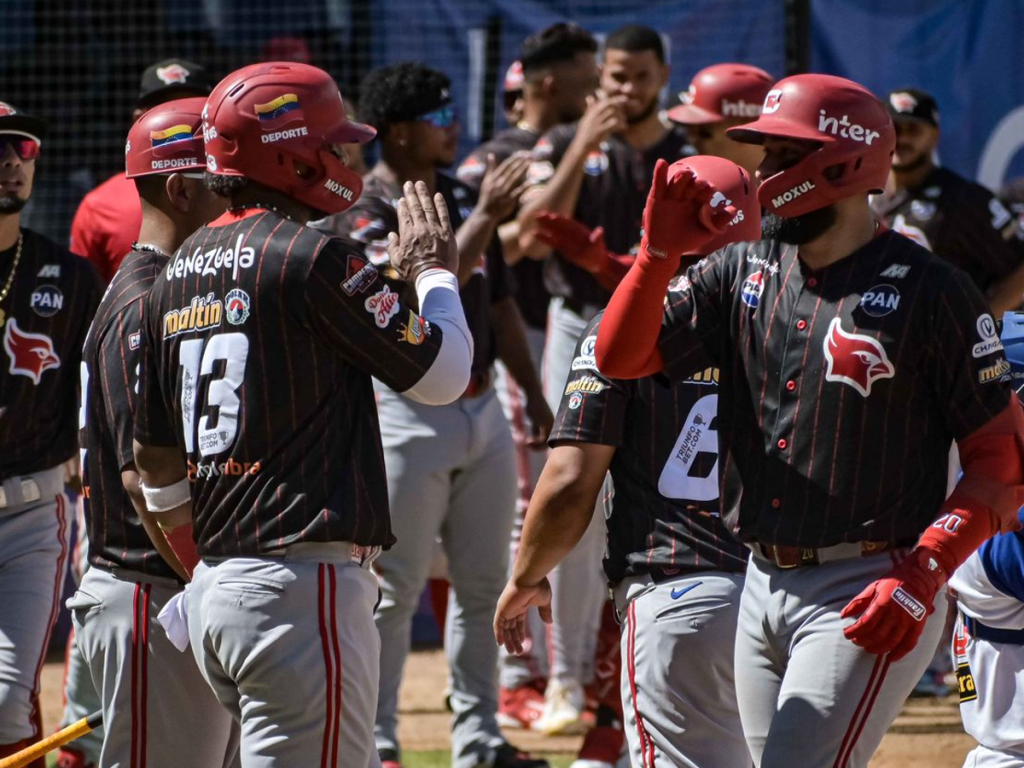 Cardenales derrota a Tiburones y clasifica al Round Robin