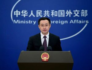 China pide evitar una escalada mayor entre EEUU y Venezuela