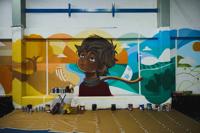 Fundación Traki celebró 5 años de ‘Martes Solidario’ con un mural comunitario en Chacao - FOTO